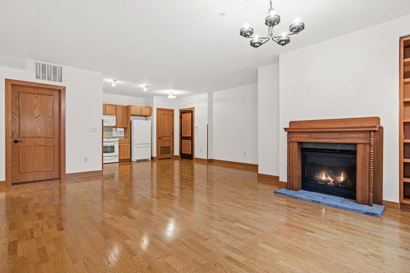 80 Western Ave N #107, Saint Paul, MN 55102