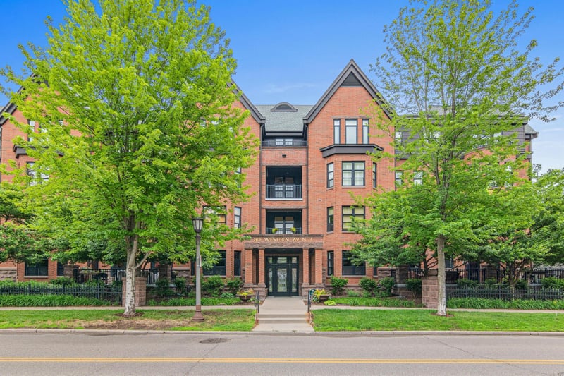 80 Western Ave N #107, Saint Paul, MN 55102