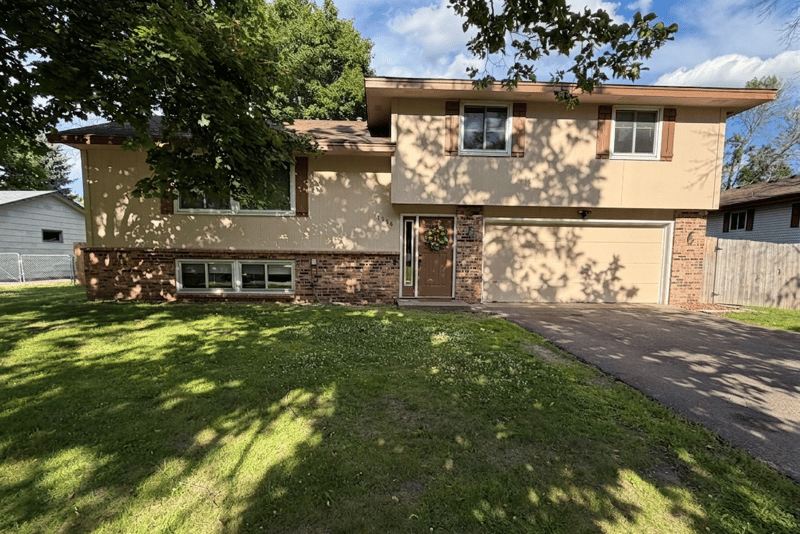 7356 Douglas Dr N, Brooklyn Park, MN 55443