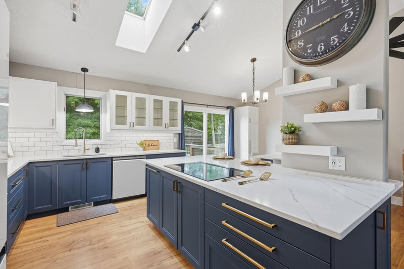 535 Hawthorn Rd, Lino Lakes, MN 55014