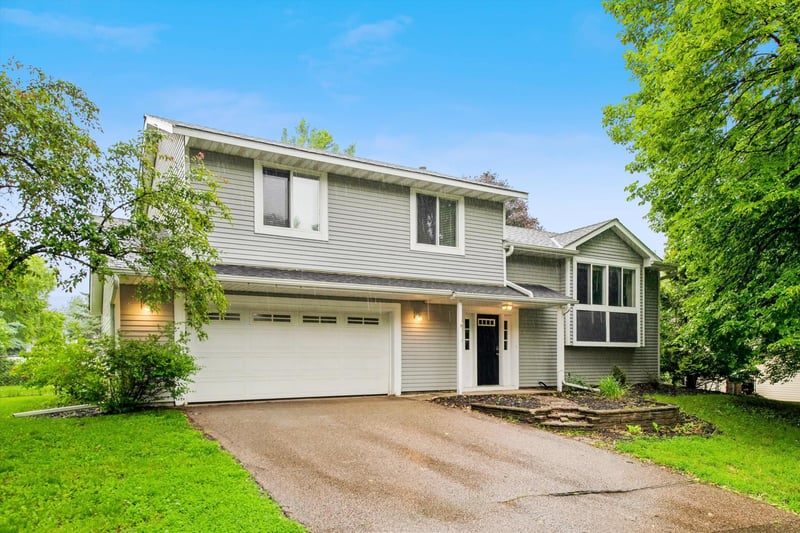 9319 173rd St W, Lakeville, MN 55044