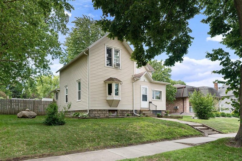 227 Phelps St, Owatonna, MN 55060
