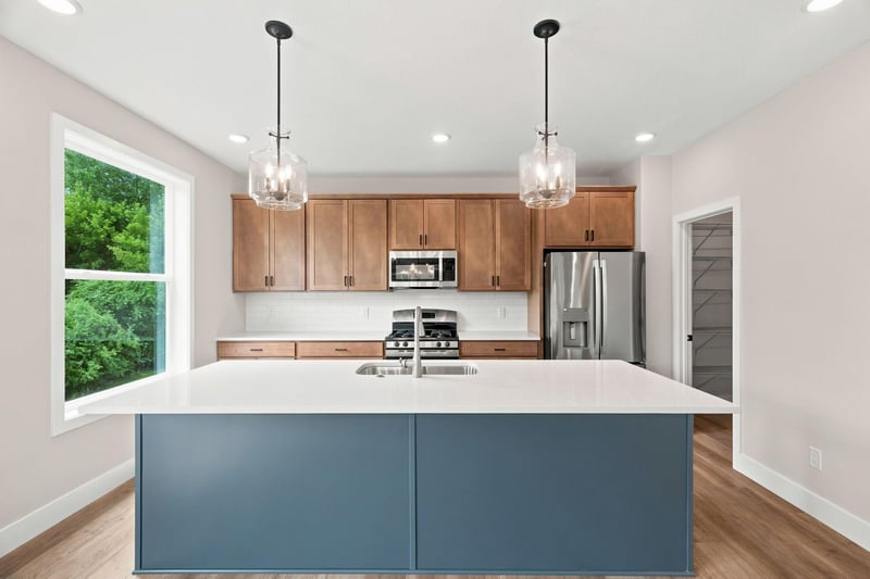 5872 Upper 179th St W, Lakeville, MN 55044