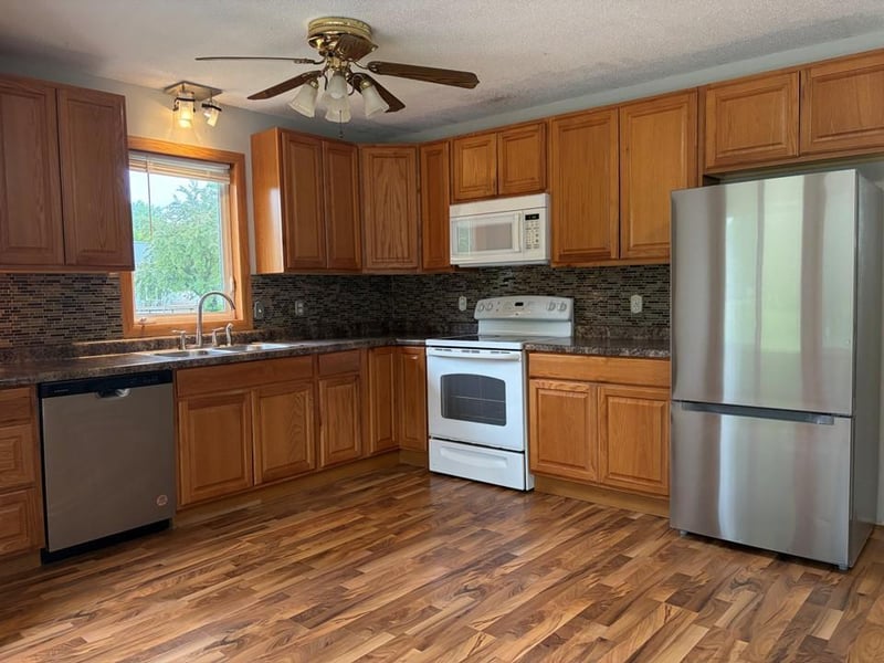 106 Cornwell Ave, New York Mills, MN 56567