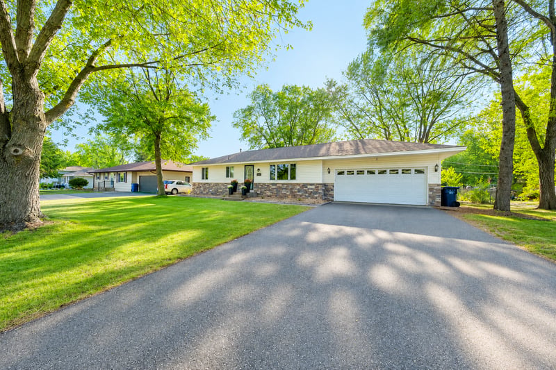 16515 Flagstaff Ave W, Rosemount, MN 55068