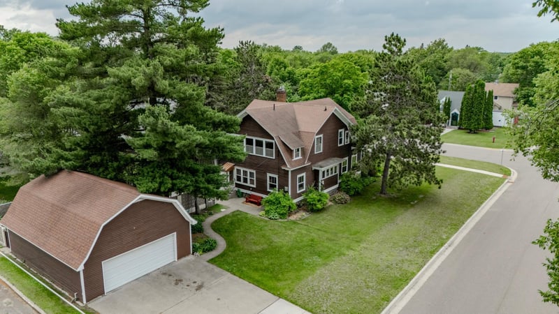 401 3rd St SE, Little Falls, MN 56345