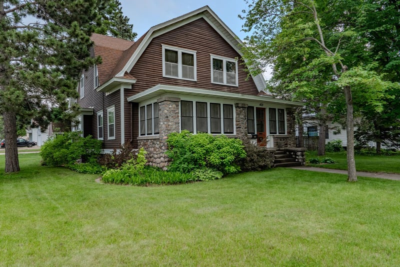 401 3rd St SE, Little Falls, MN 56345