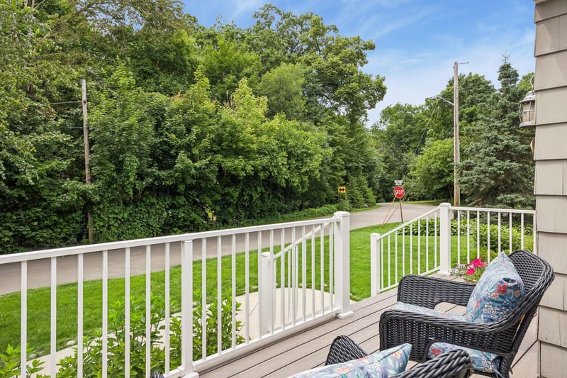 20600 Carson Rd, Deephaven, MN 55331