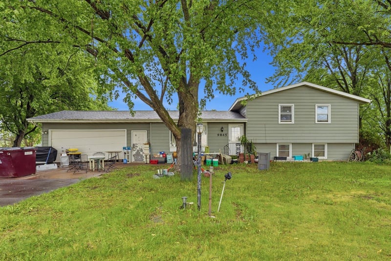 9845 160th St E, Hastings, MN 55033