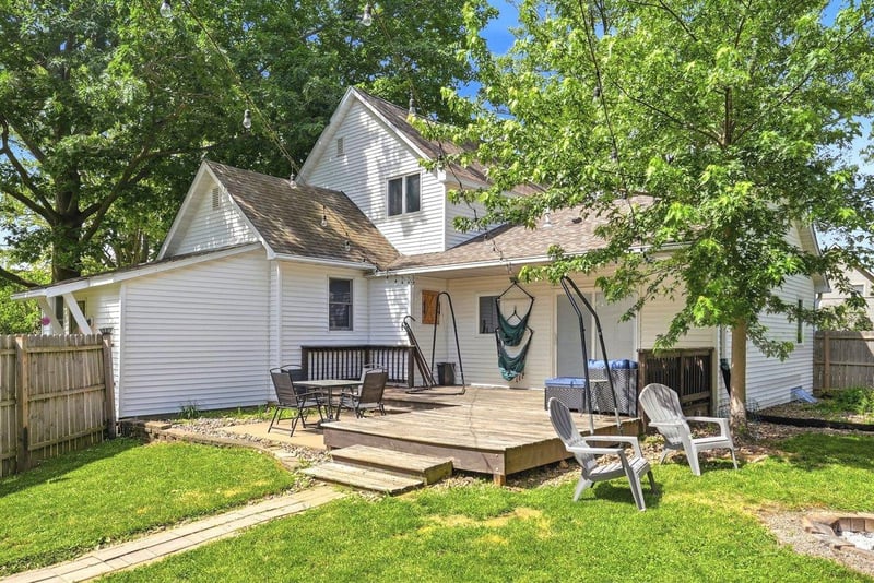 180 S Plum St, Ellsworth, WI 54011