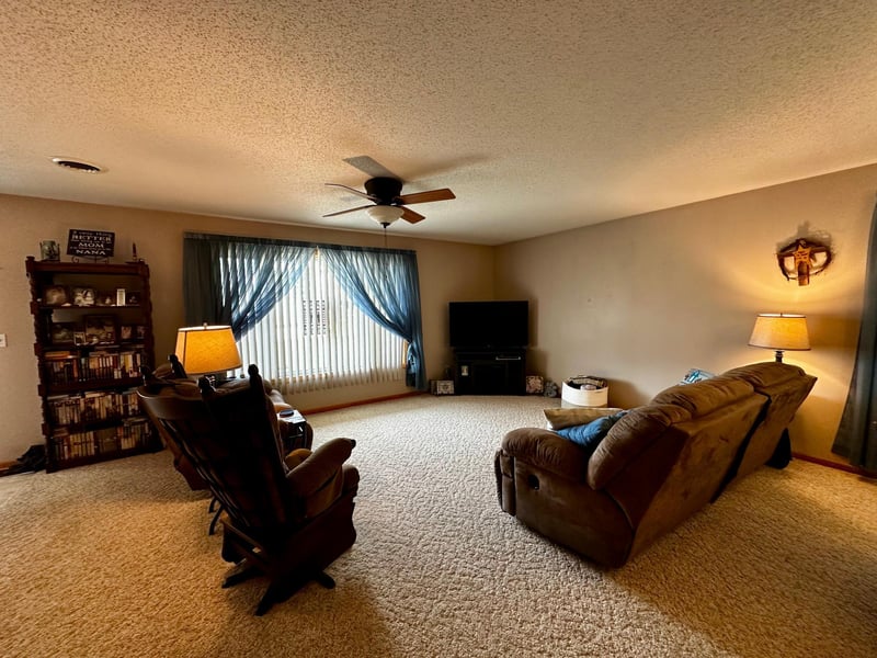 305 E Fillmore, Mabel, MN 55954