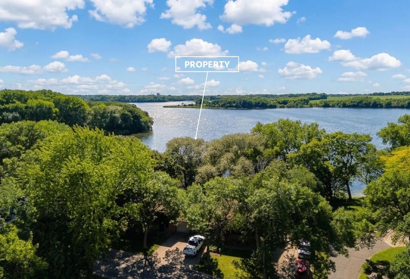 733 11th St NW, Willmar, MN 56201