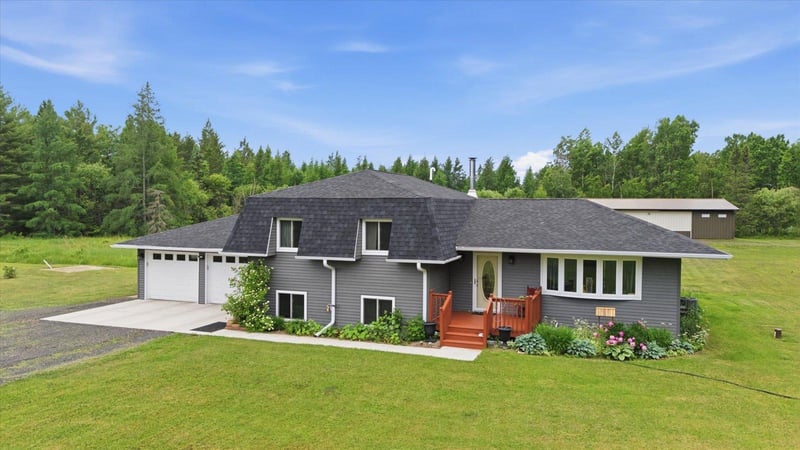 4979 Highway 7, Mountain Iron, MN 55768