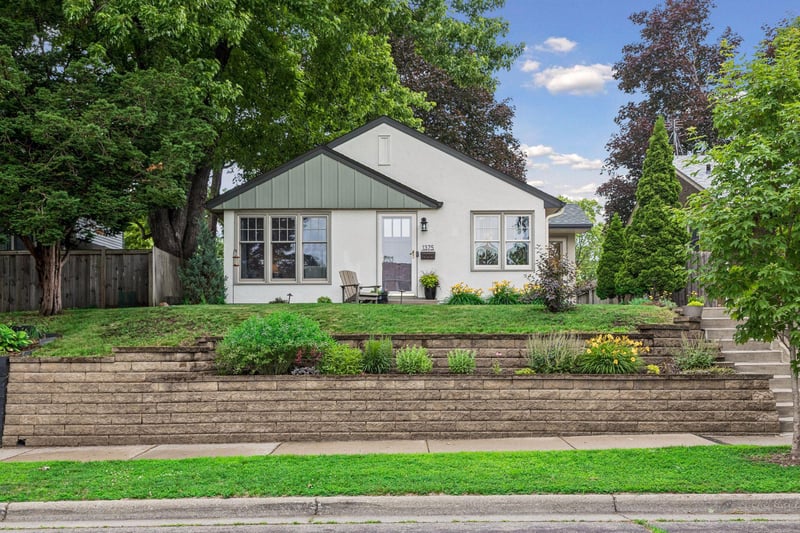 1375 Wellesley Ave, Saint Paul, MN 55105