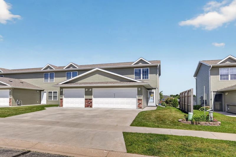 1834 Daniel Ln NE, Stewartville, MN 55976