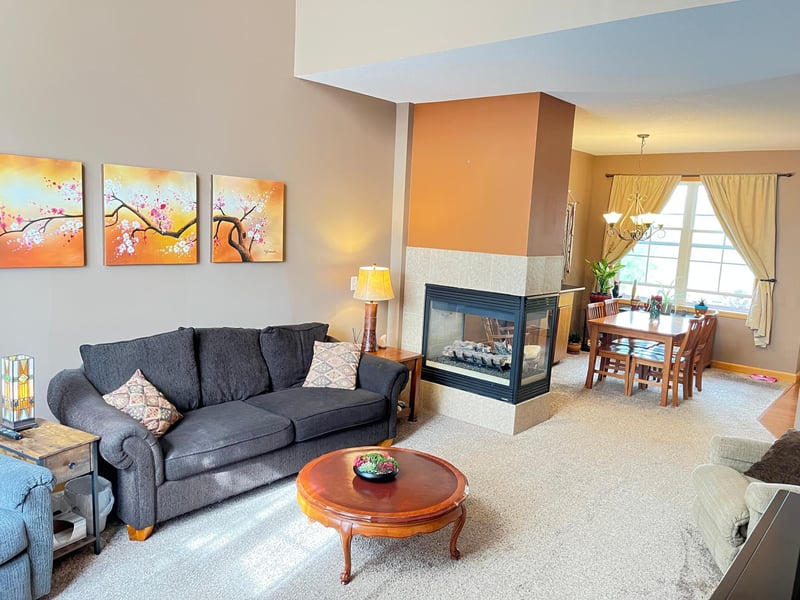 9174 Overlook Ln, Monticello, MN 55362