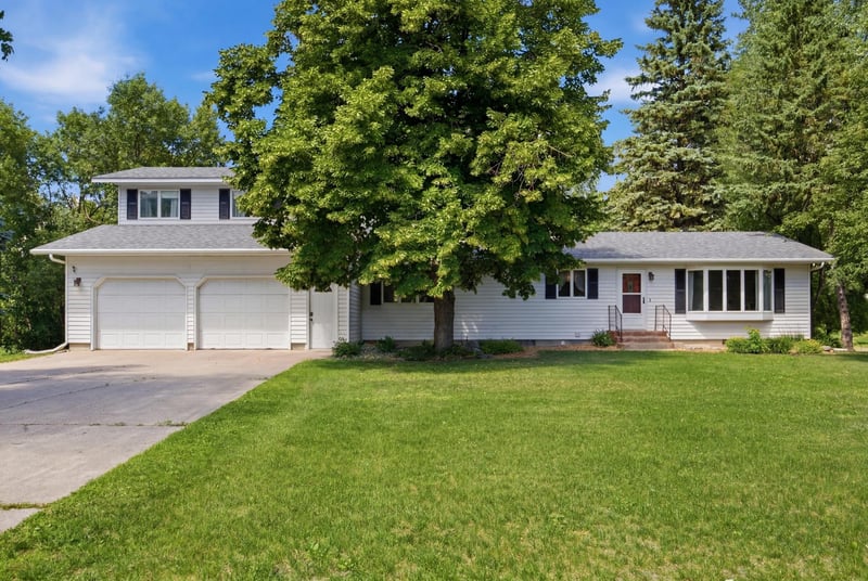 928 Reno St, Hawley, MN 56549