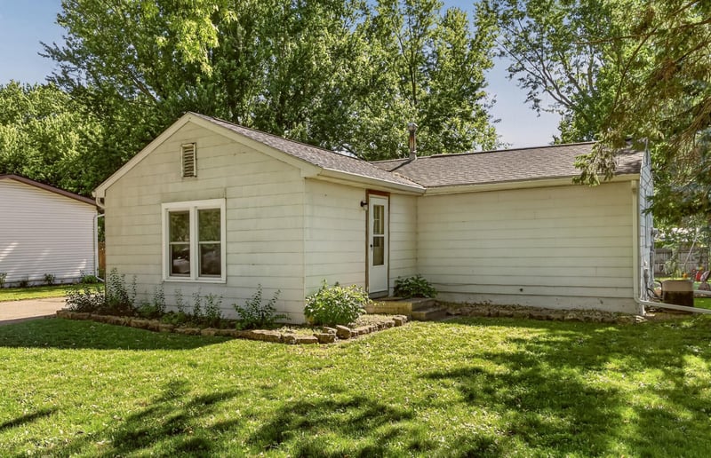 404 1st Ave NE, Kasson, MN 55944