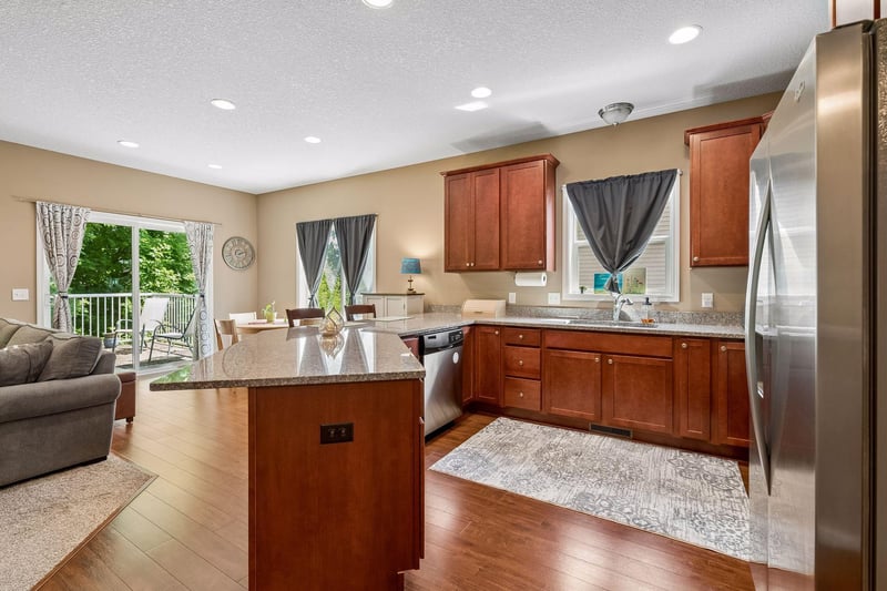 3165 Doneene Ln, Eagan, MN 55121