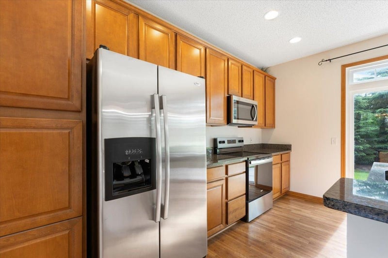1585 Sumac Cir, Carver, MN 55315
