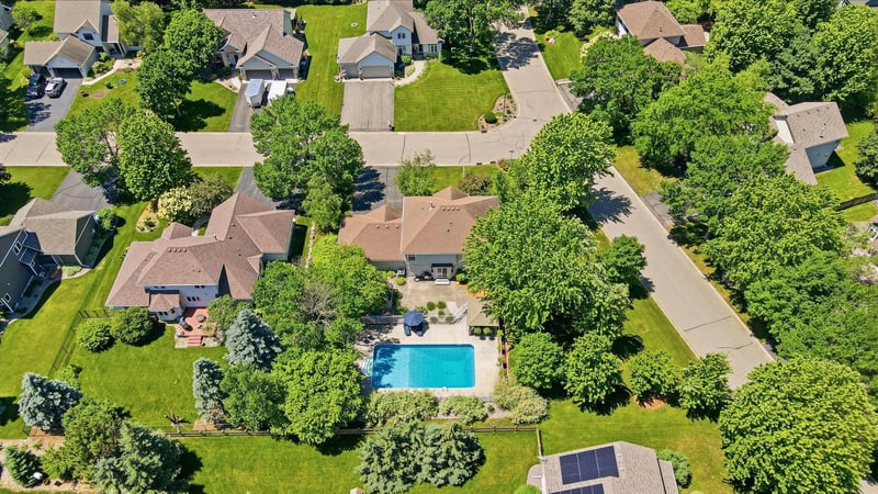 8511 Cedar Ct, Victoria, MN 55386