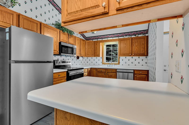 704 24th St SE, Willmar, MN 56201
