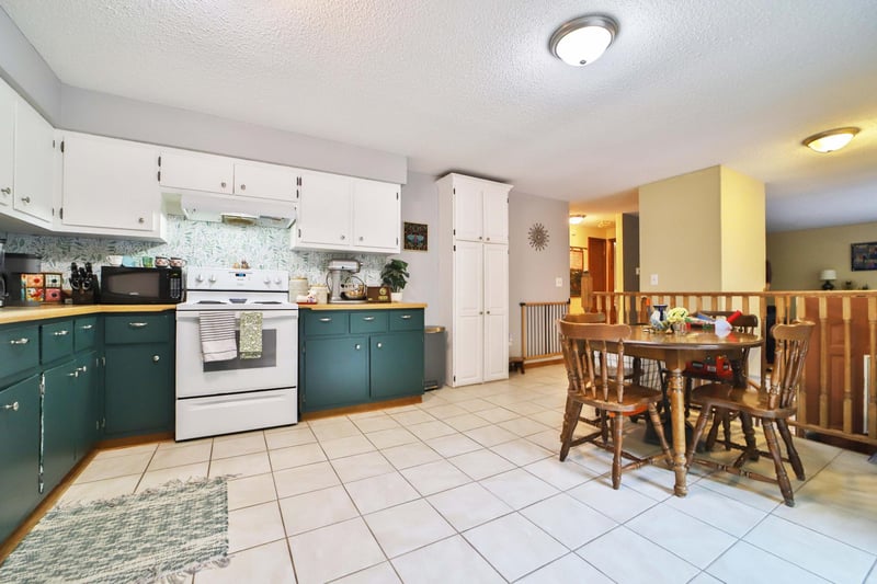 4654 Forest Hills Cir, Nisswa, MN 56468
