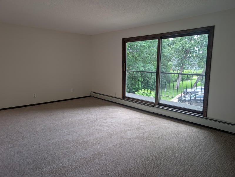 260 Westview Dr #216, West Saint Paul, MN 55118