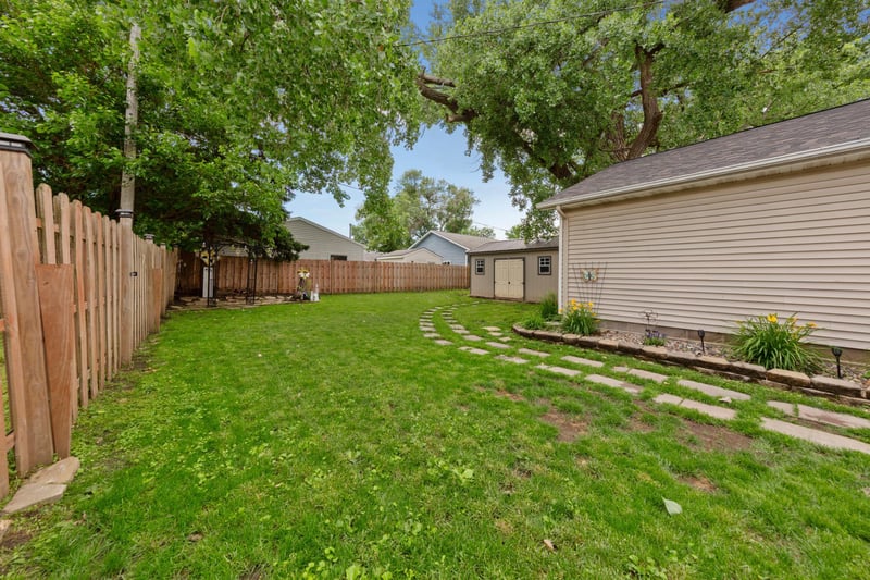 339 Jefferson Ave, Mankato, MN 56003