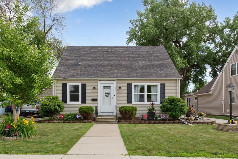 339 Jefferson Ave, Mankato, MN 56003
