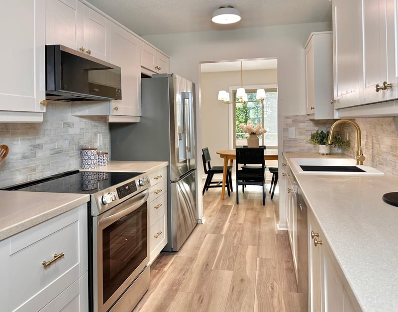 10245 Scarborough Rd, Bloomington, MN 55437
