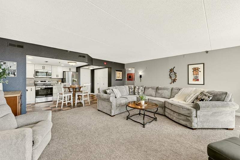 625 19th St NW #802, Rochester, MN 55901