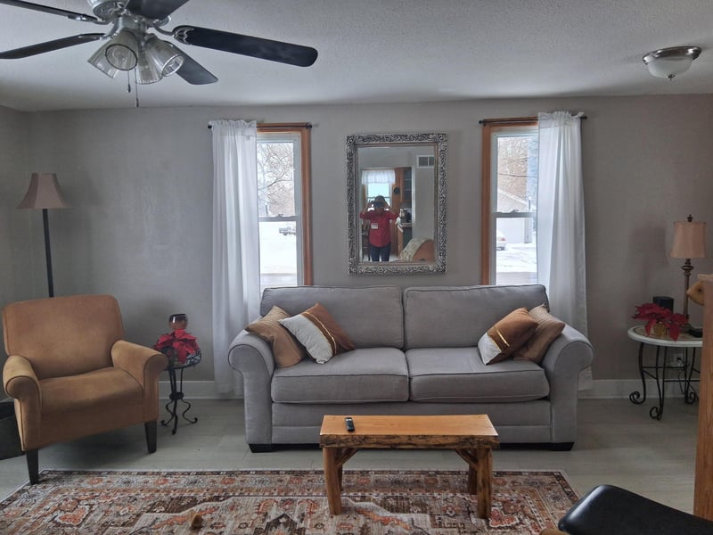 194 5th Ave NE, Hutchinson, MN 55350