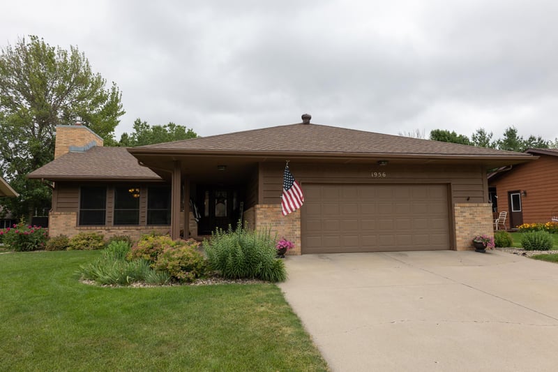 1956 Dorathea Blvd, Worthington, MN 56187