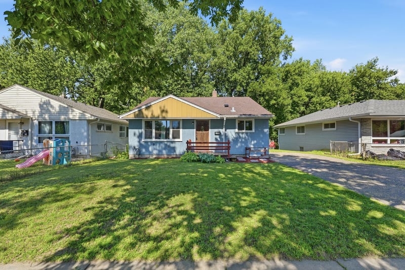 2319 Nokomis Ave, Saint Paul, MN 55119