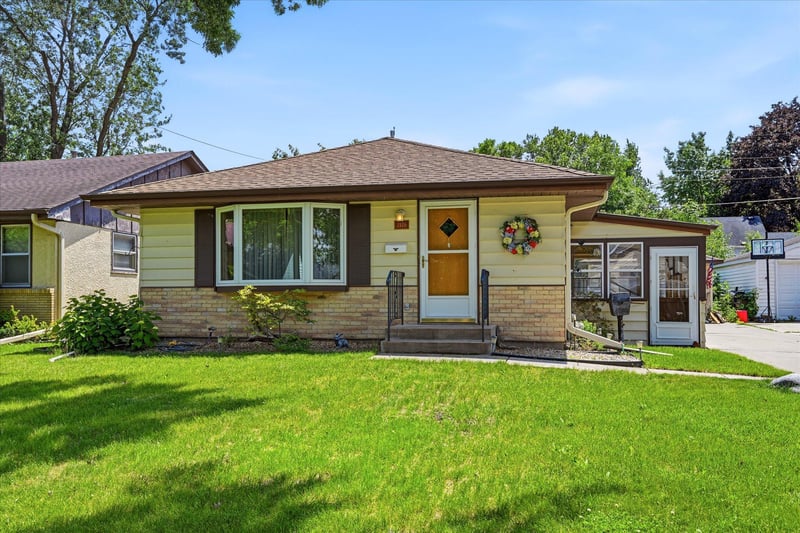 2126 Forest Dr NE, Columbia Heights, MN 55421