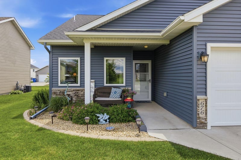 676 16th St S, Sartell, MN 56377