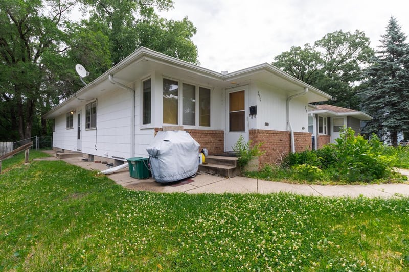 2417 Cole Ave SE, Minneapolis, MN 55414