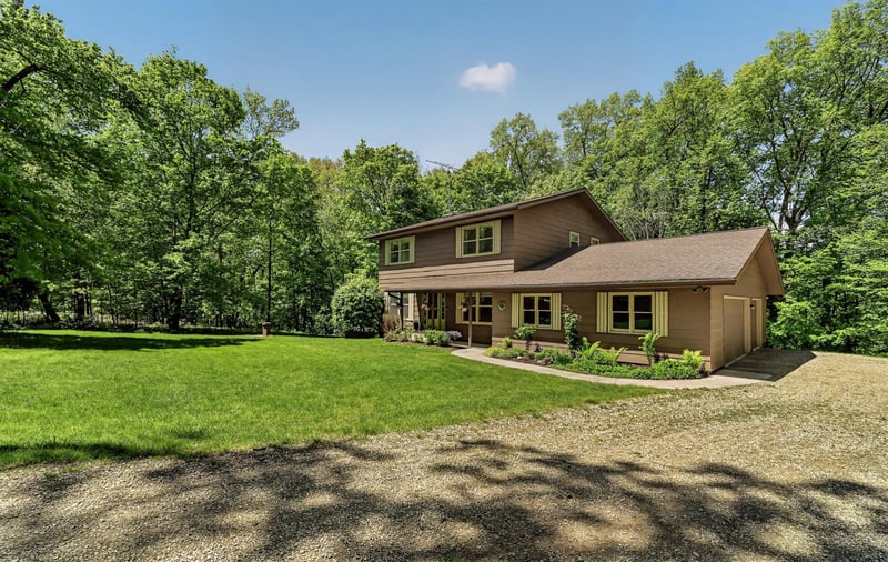 5241 Roselee Cir NW, Byron, MN 55920