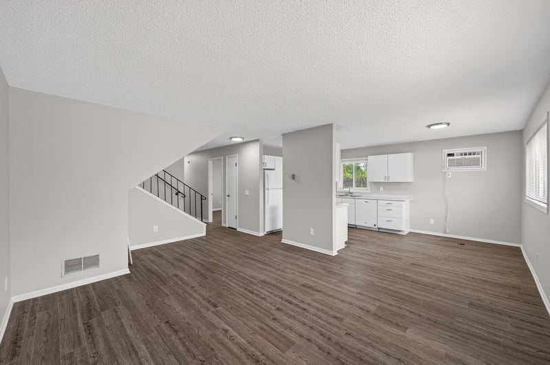 924 9th Ave SE, Minneapolis, MN 55414