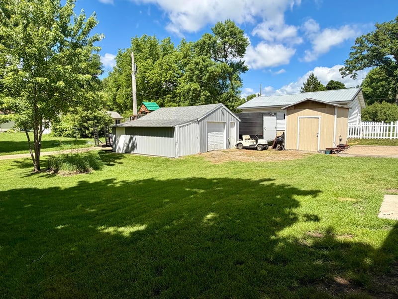 404 2nd St S, Grove City, MN 56243