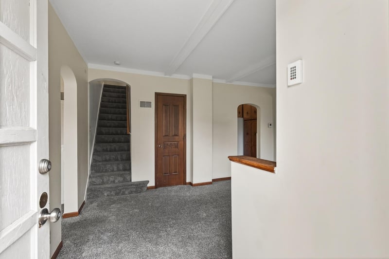 207 1st St SW, New Prague, MN 56071
