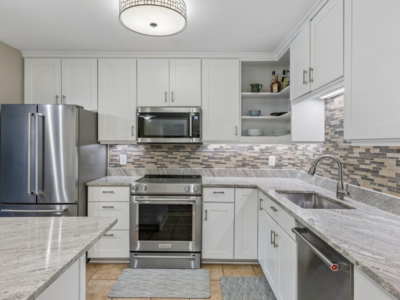 210 W Grant St #107, Minneapolis, MN 55403
