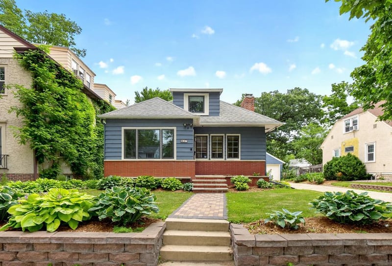 837 1st St NW, Rochester, MN 55901