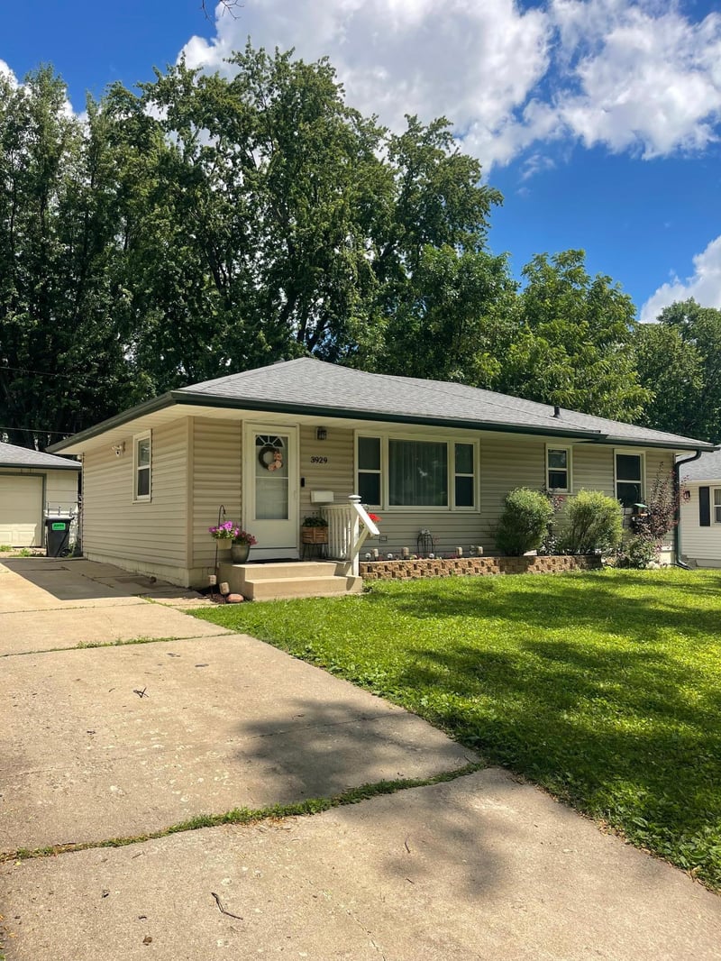 3929 5th St NW, Rochester, MN 55901