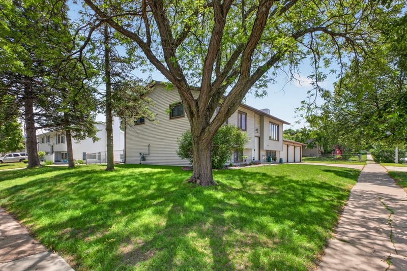 1804 9th Ave SE, Rochester, MN 55904