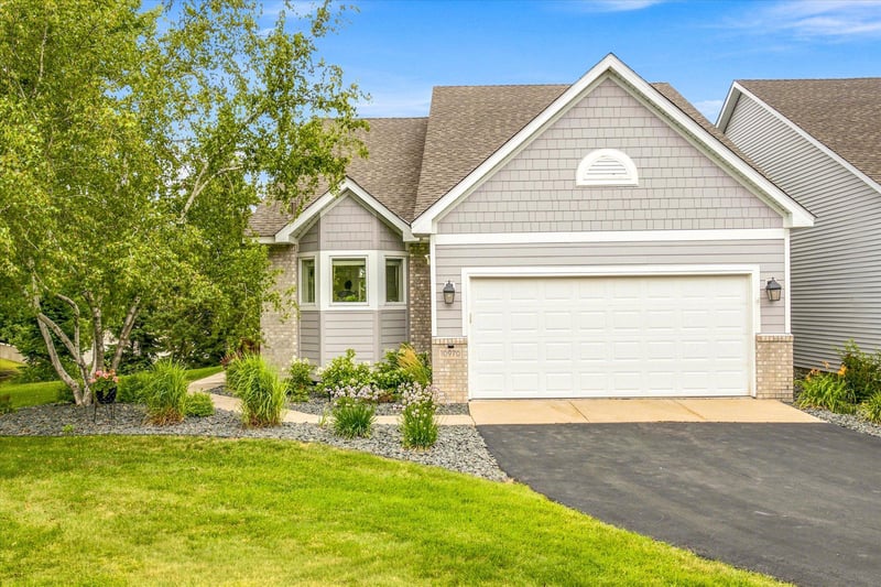 10970 Kiawah Dr, Eden Prairie, MN 55344