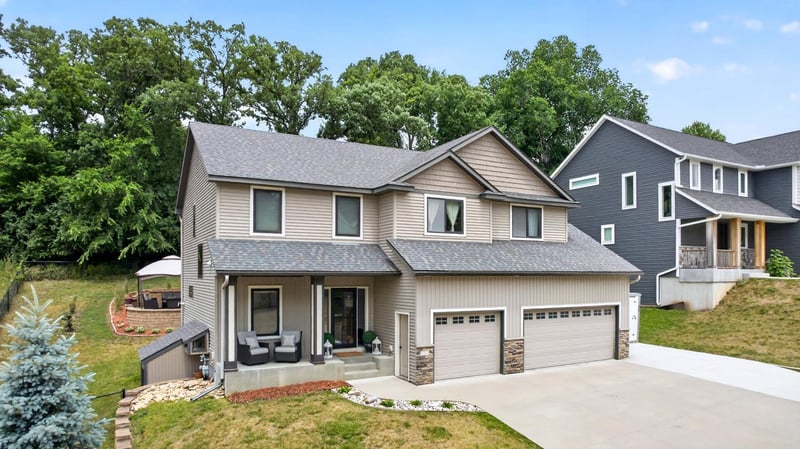 2314 Ponderosa Dr SW, Rochester, MN 55902
