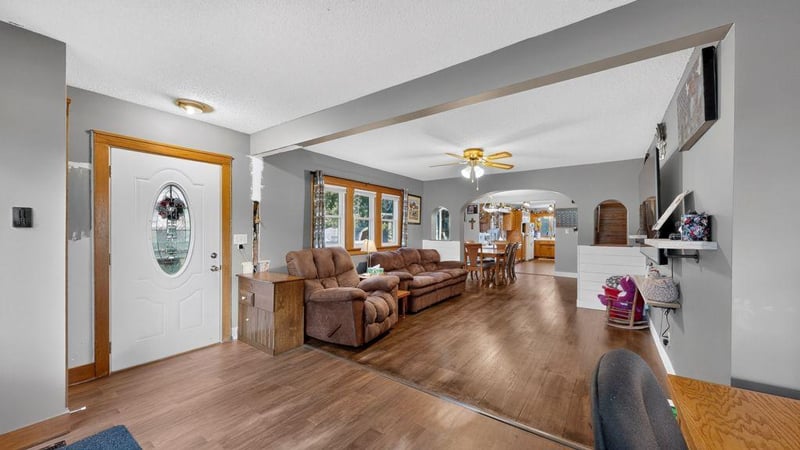 125 2nd Ave NW, Elgin, MN 55932
