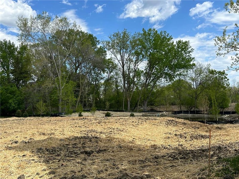 6285 Duck Lake Rd, Eden Prairie, MN 55346